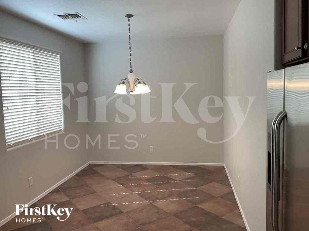 4151 E Oakland St - Photo 3 of 12