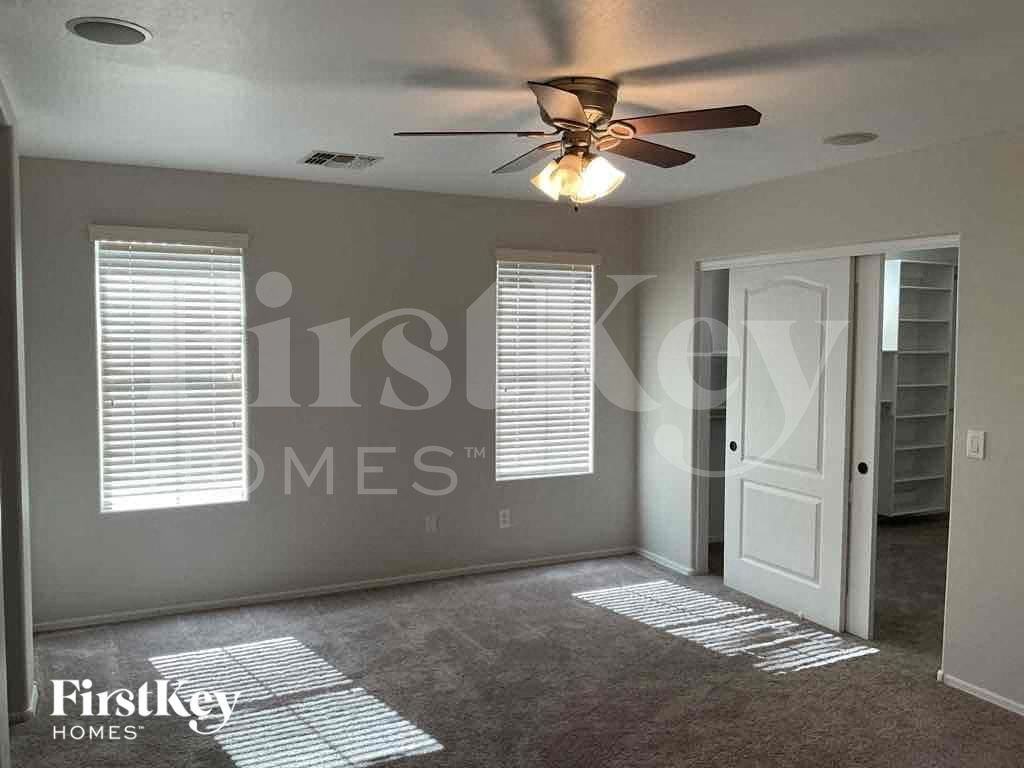 4151 E Oakland St - Photo 6 of 12