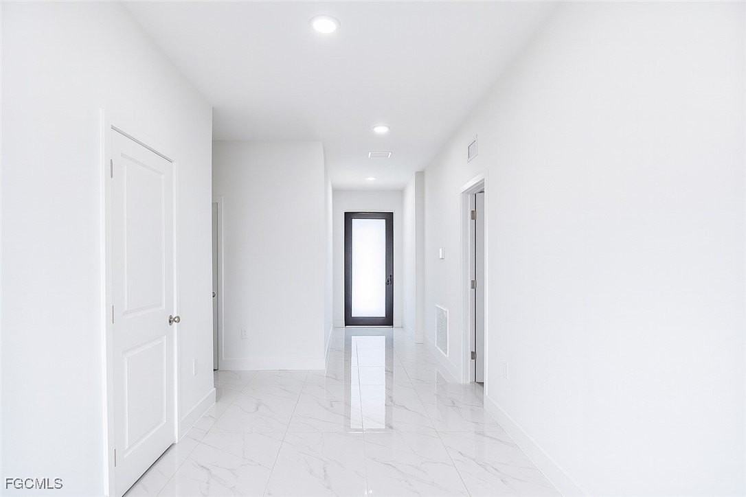 3813 25th St Sw - Photo 5 of 29