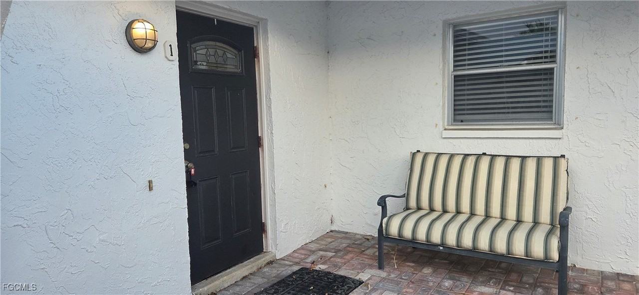 3609 Se 9th Pl Unit 1 #1 - Photo 2 of 19