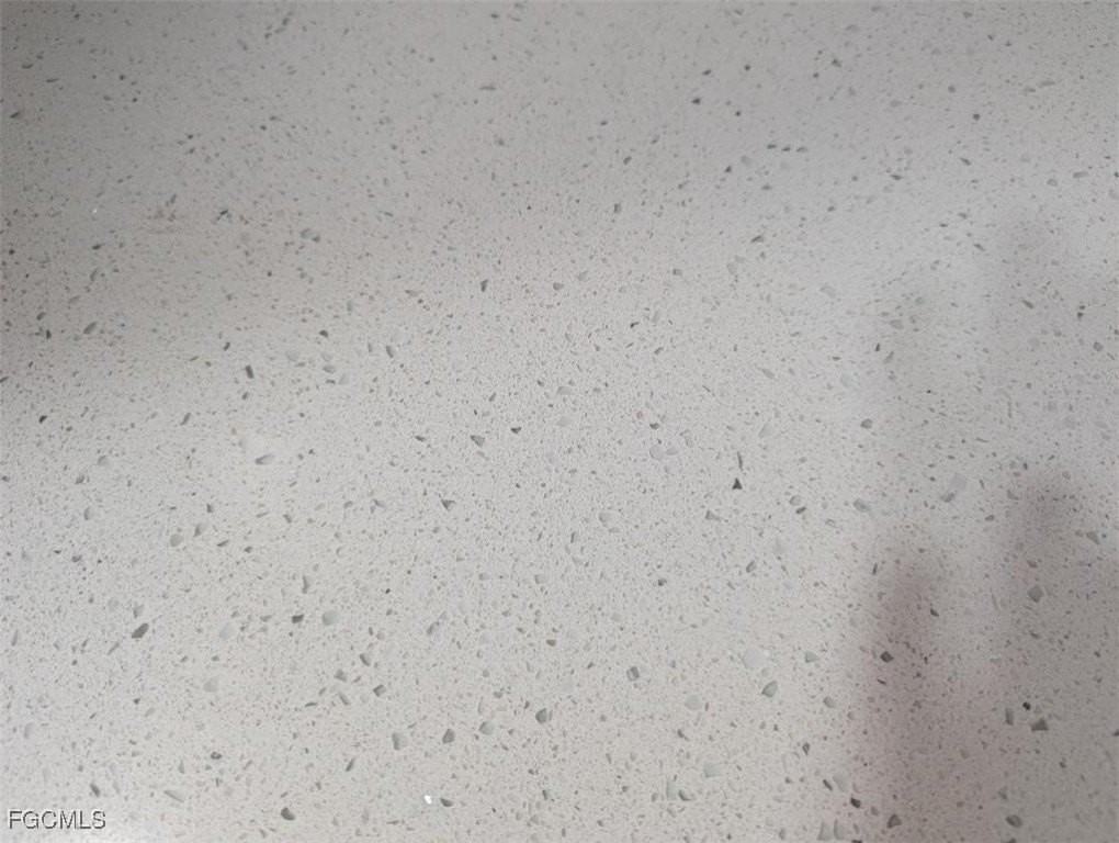 4213 Skyline Blvd Apt 4 #4 - Photo 5 of 13