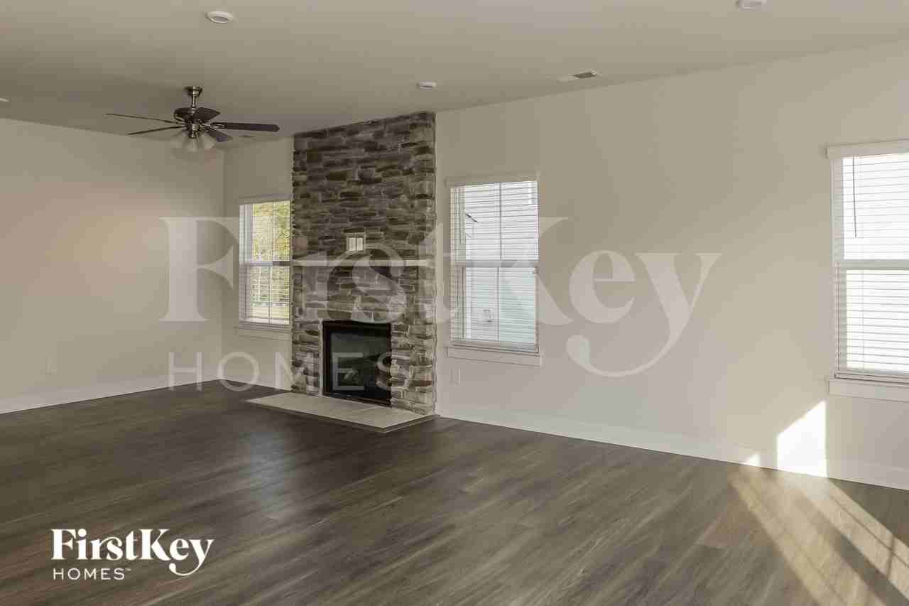 7189 Waterwheel St Sw - Photo 5 of 18