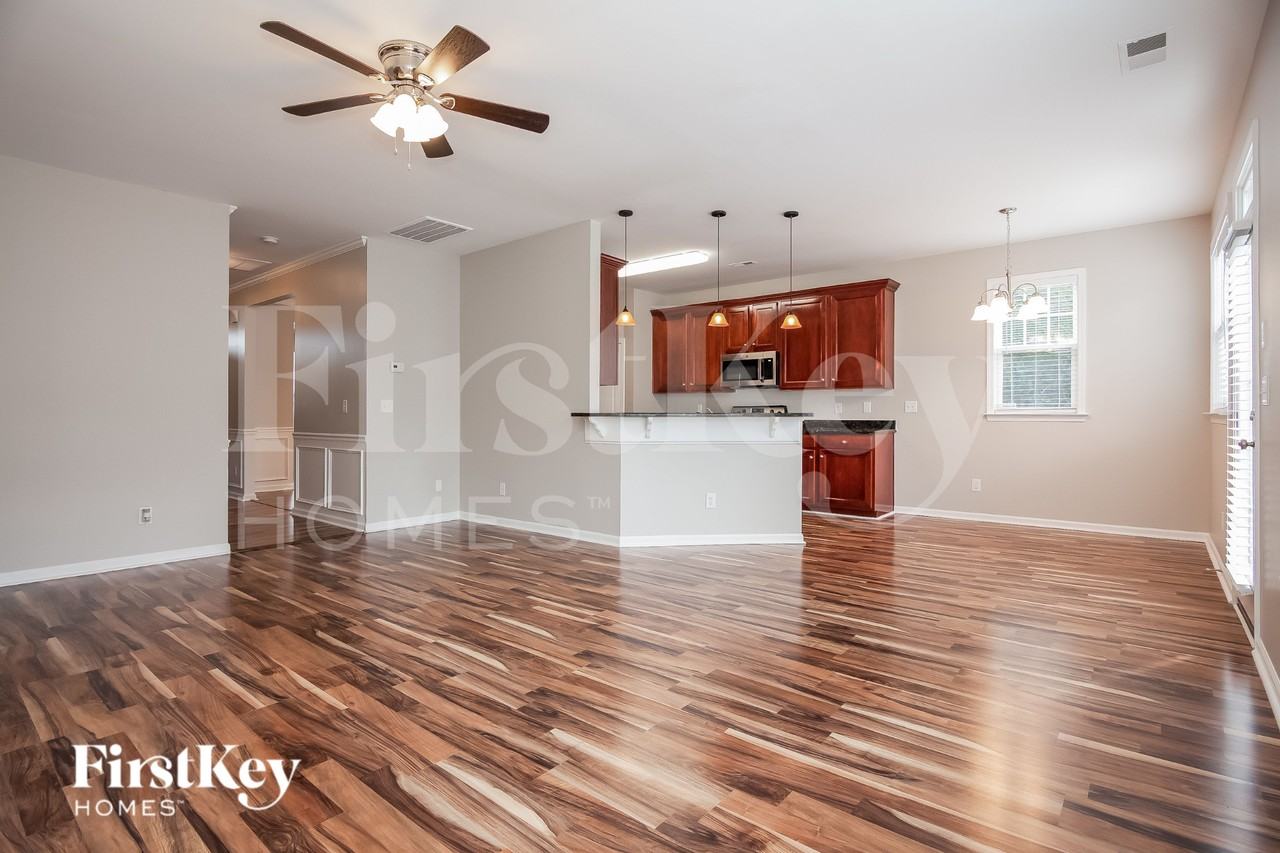 7523 Coastal Way - Photo 3 of 19