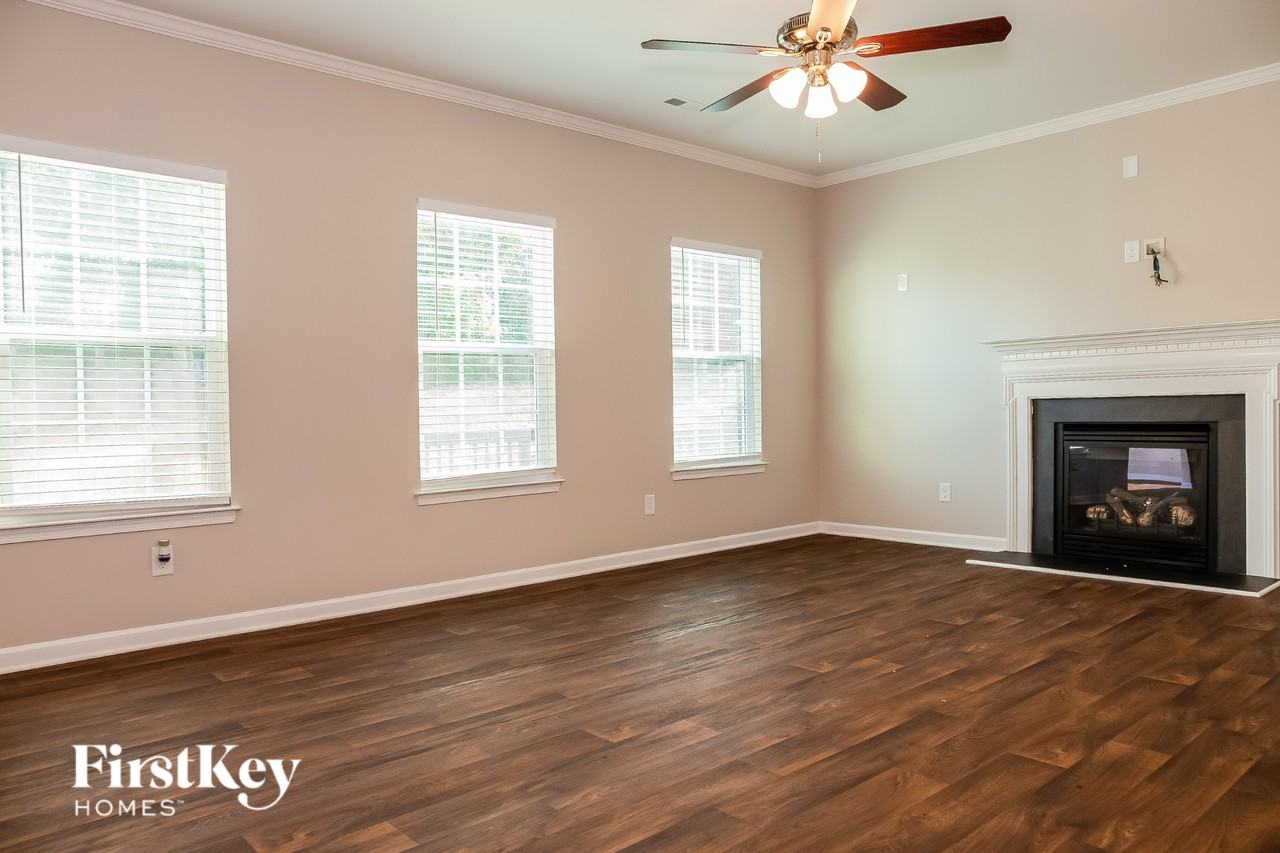 3982 Harmattan Dr - Photo 3 of 15