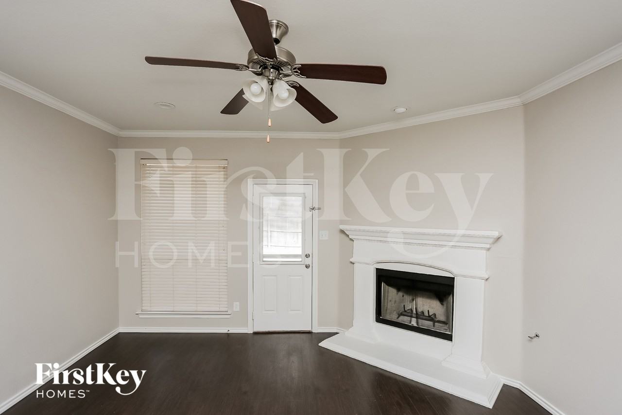 6208 Charisma Ct - Photo 2 of 18