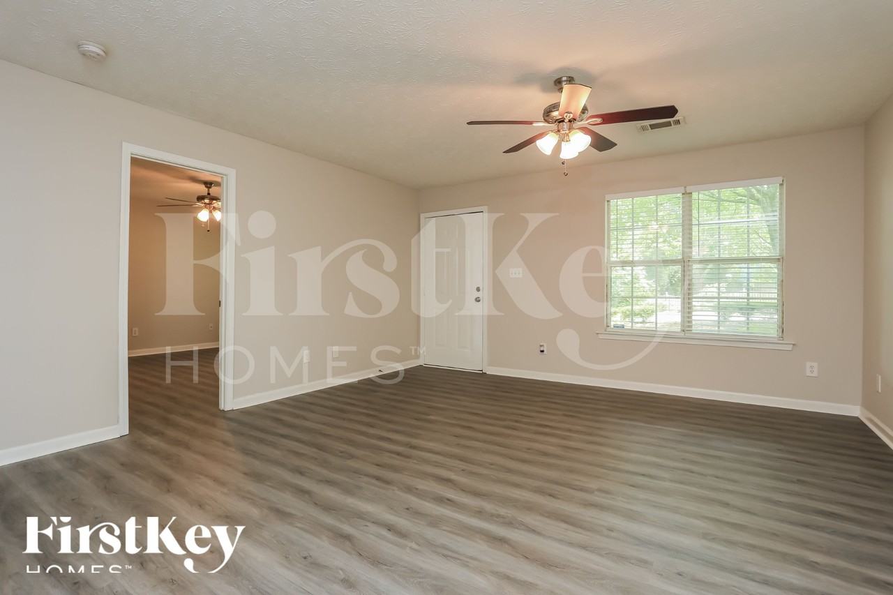 252 Pine Valley Dr - Photo 4 of 18