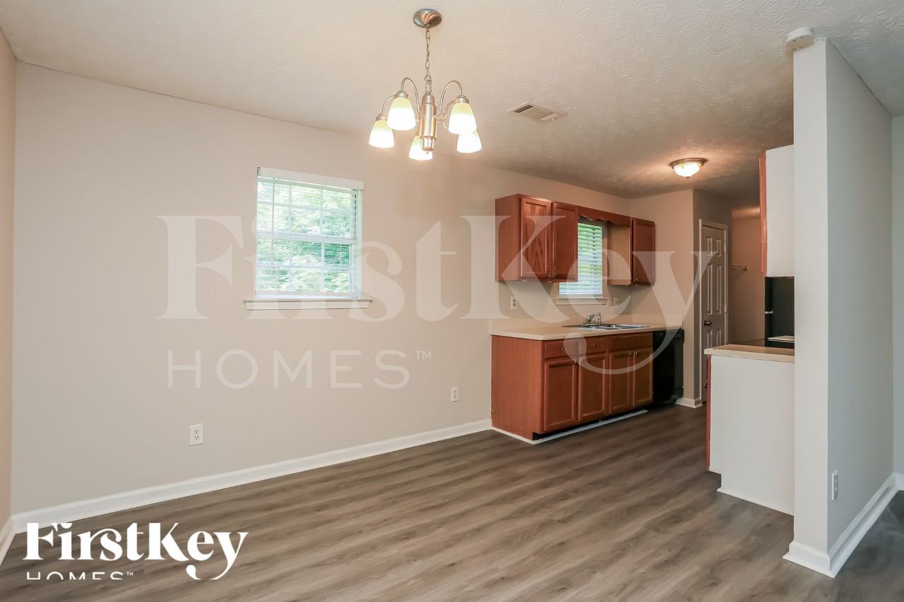 252 Pine Valley Dr - Photo 6 of 18