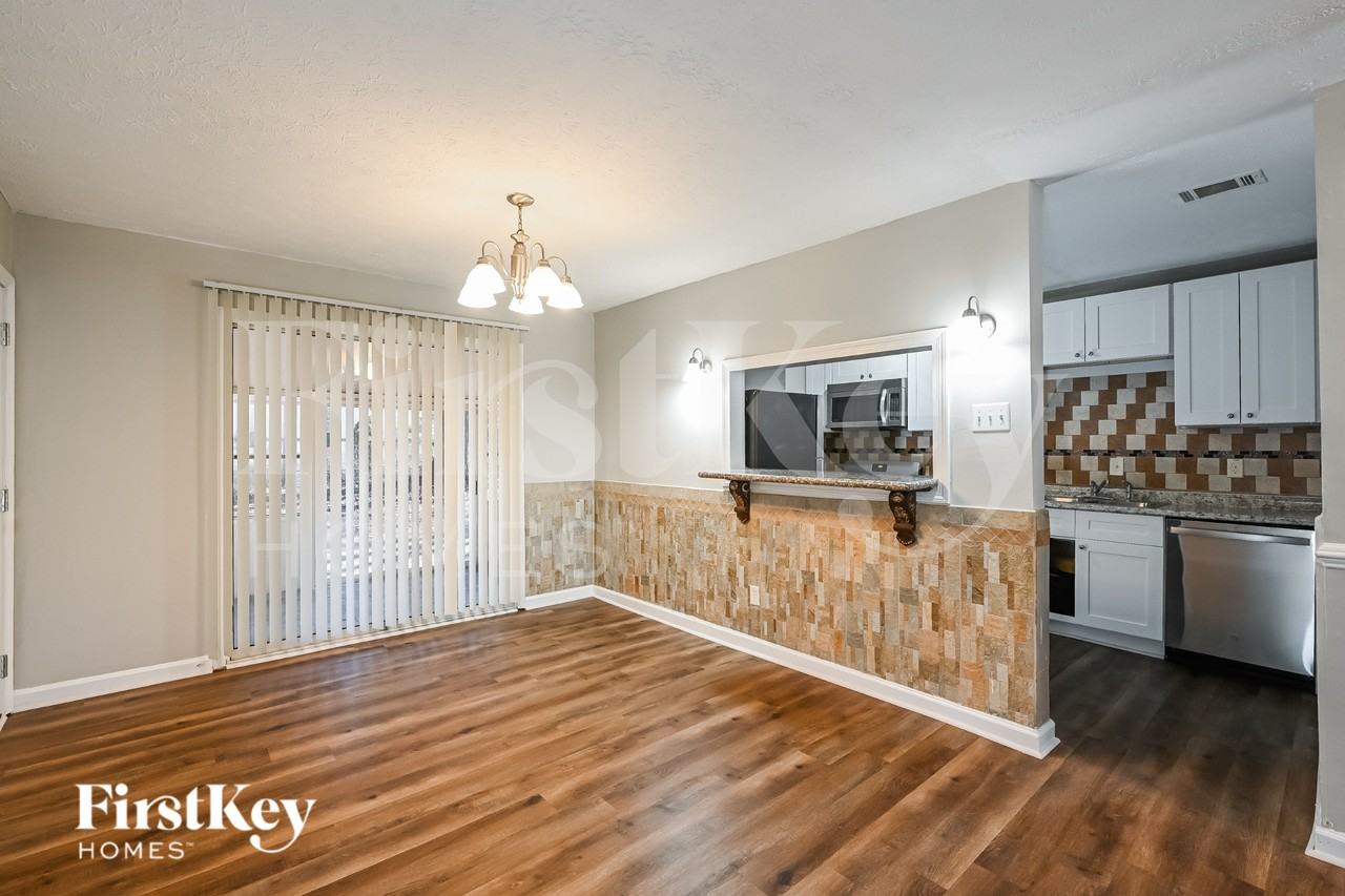 1506 Spender Dr - Photo 5 of 19