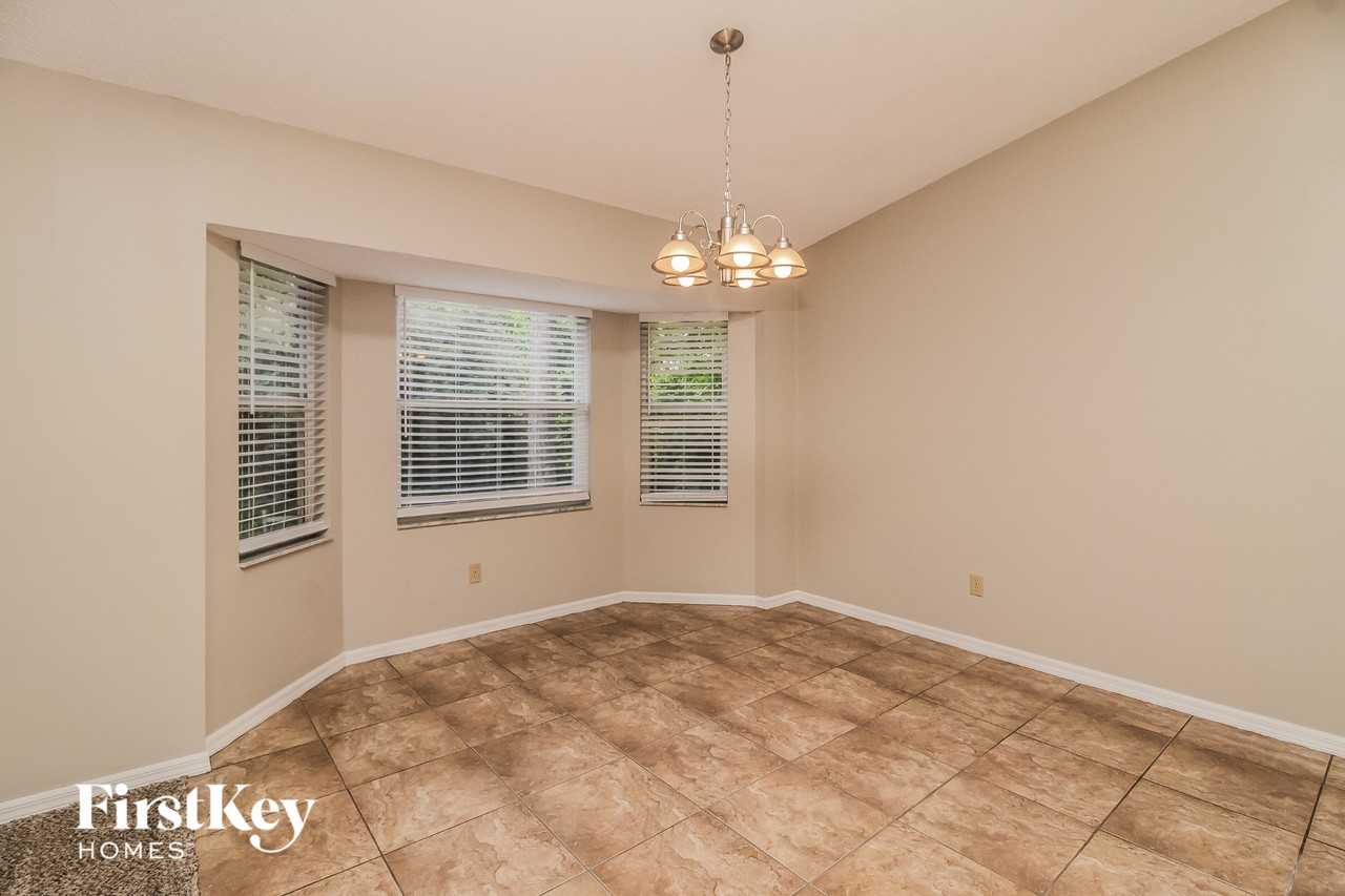 1811 E Cooper Dr - Photo 4 of 15