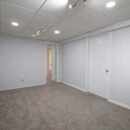 101 N Duluth Ave #101 - Photo 3 of 7