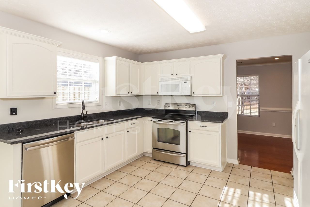 1099 Harbins Pass Dr - Photo 7 of 18