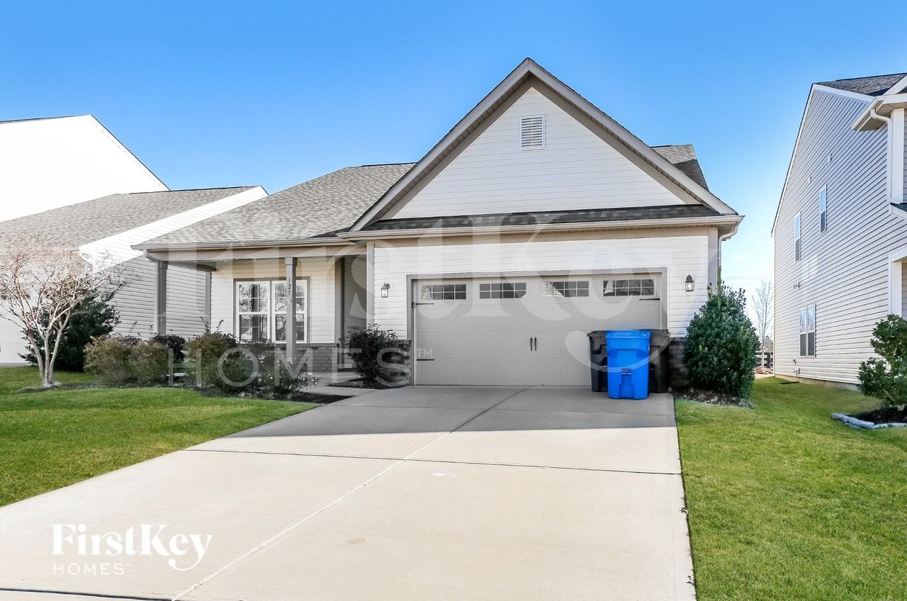 123 Fesperman Cir - Photo 2 of 18