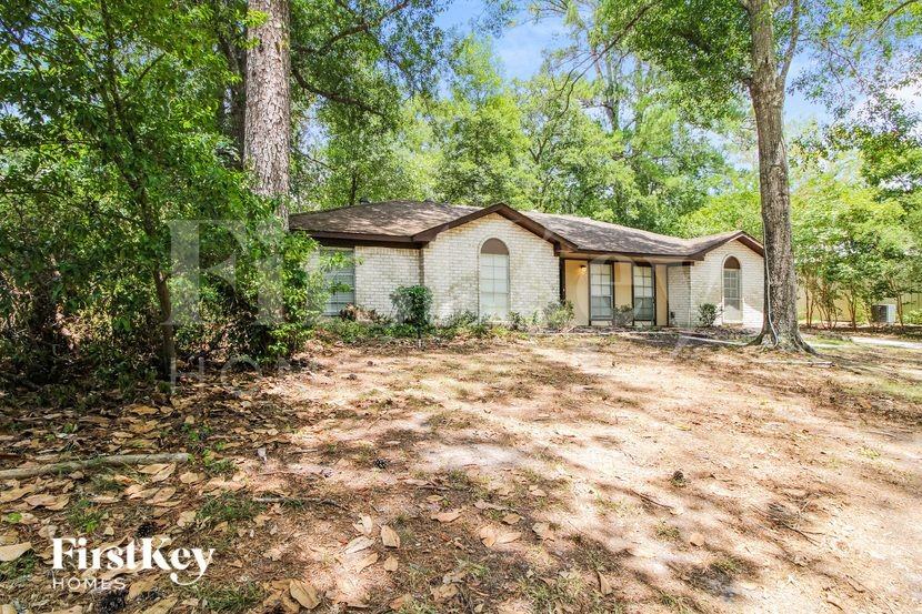 2618 N Woodloch St - Photo 3 of 15