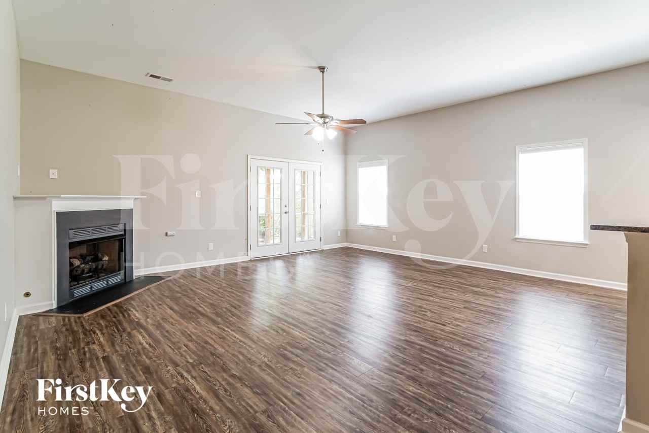 8963 Buck Run Ct - Photo 3 of 15