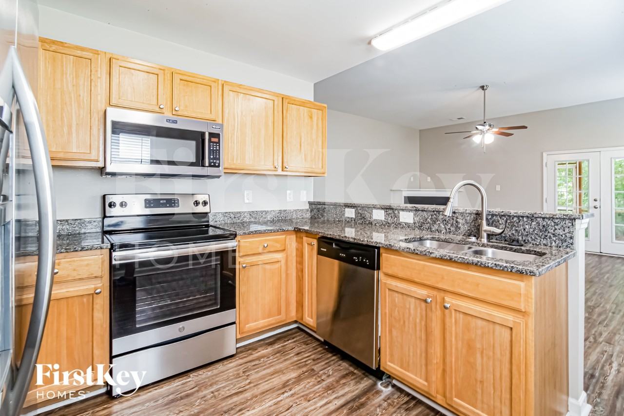 8963 Buck Run Ct - Photo 7 of 15