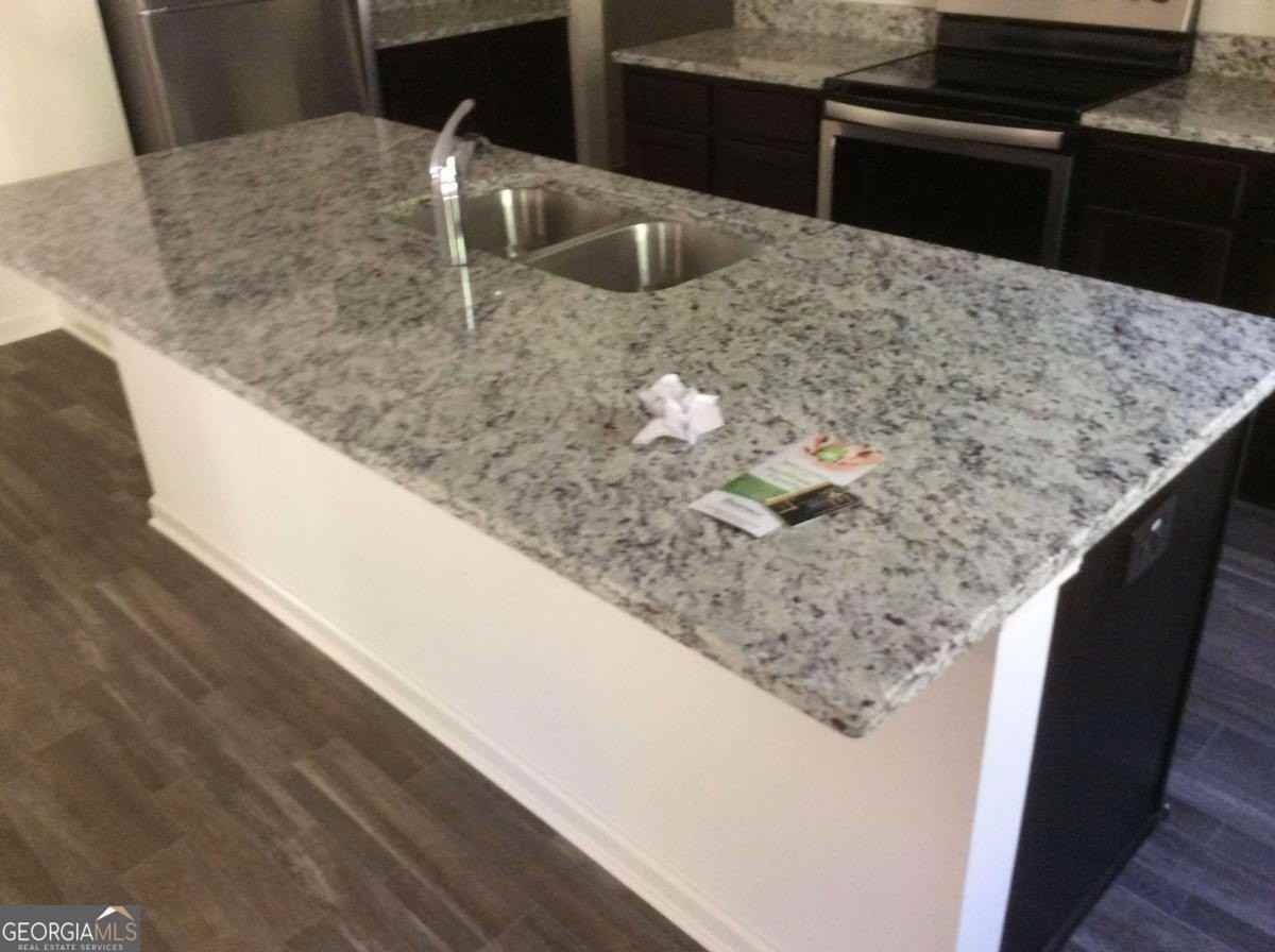 7288 Emma Ct - Photo 7 of 32