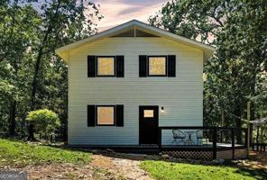 featured image of 96 Collins Rd Ne