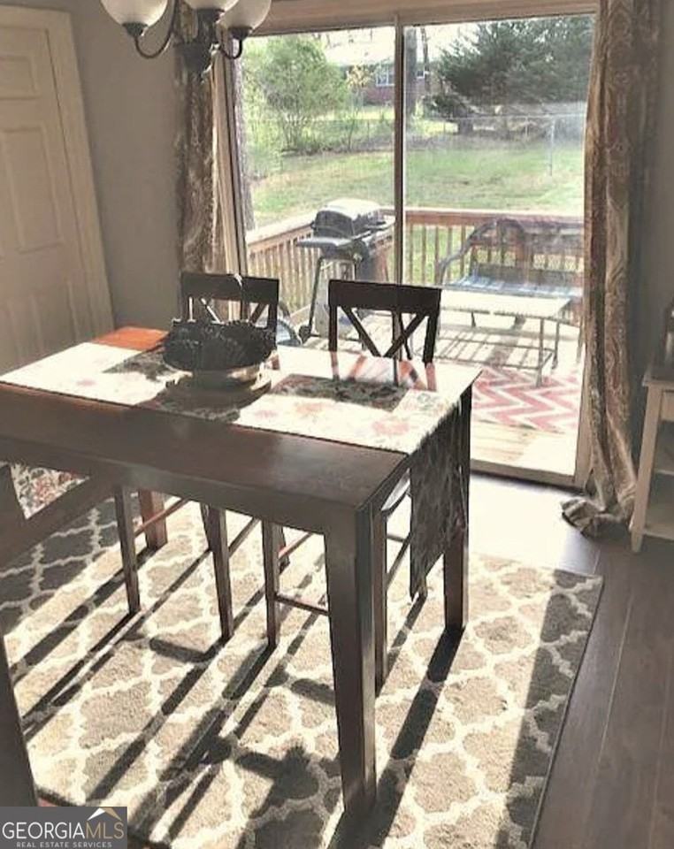 1080 Maple Cir - Photo 6 of 14