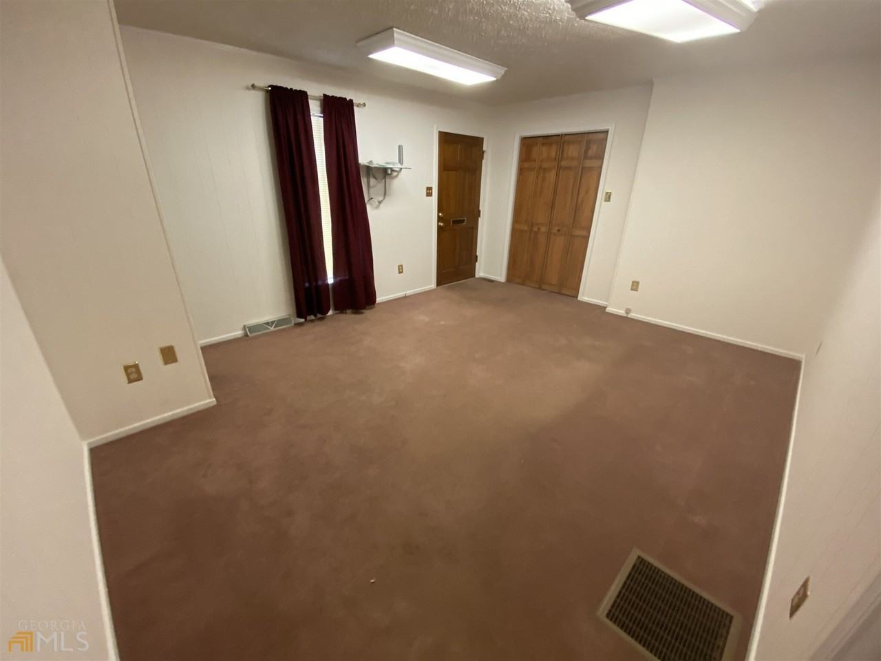 11B S Carolina St - Photo 4 of 5