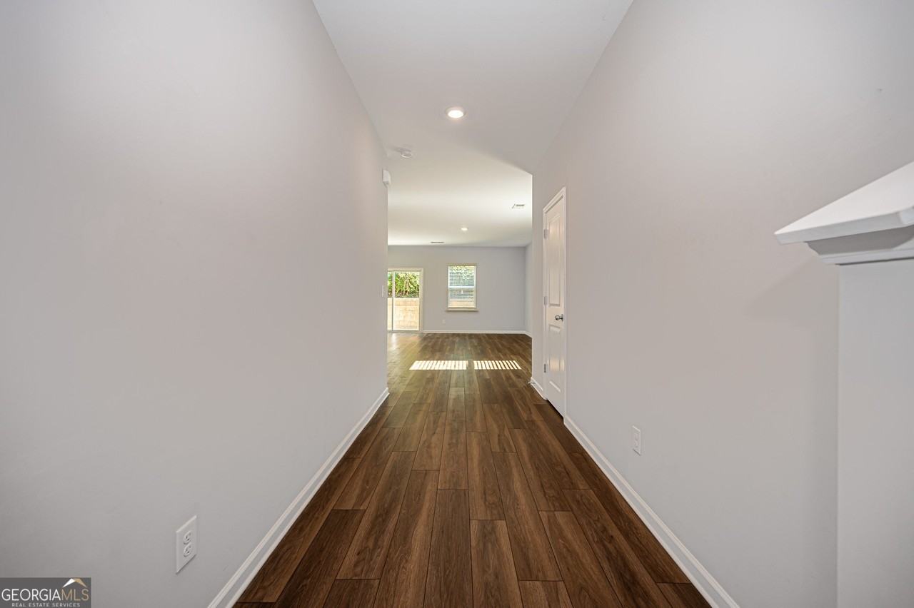 76 Blue River Ct - Photo 6 of 46