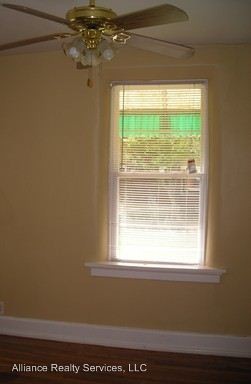 2103 Forest Ave - Photo 3 of 8