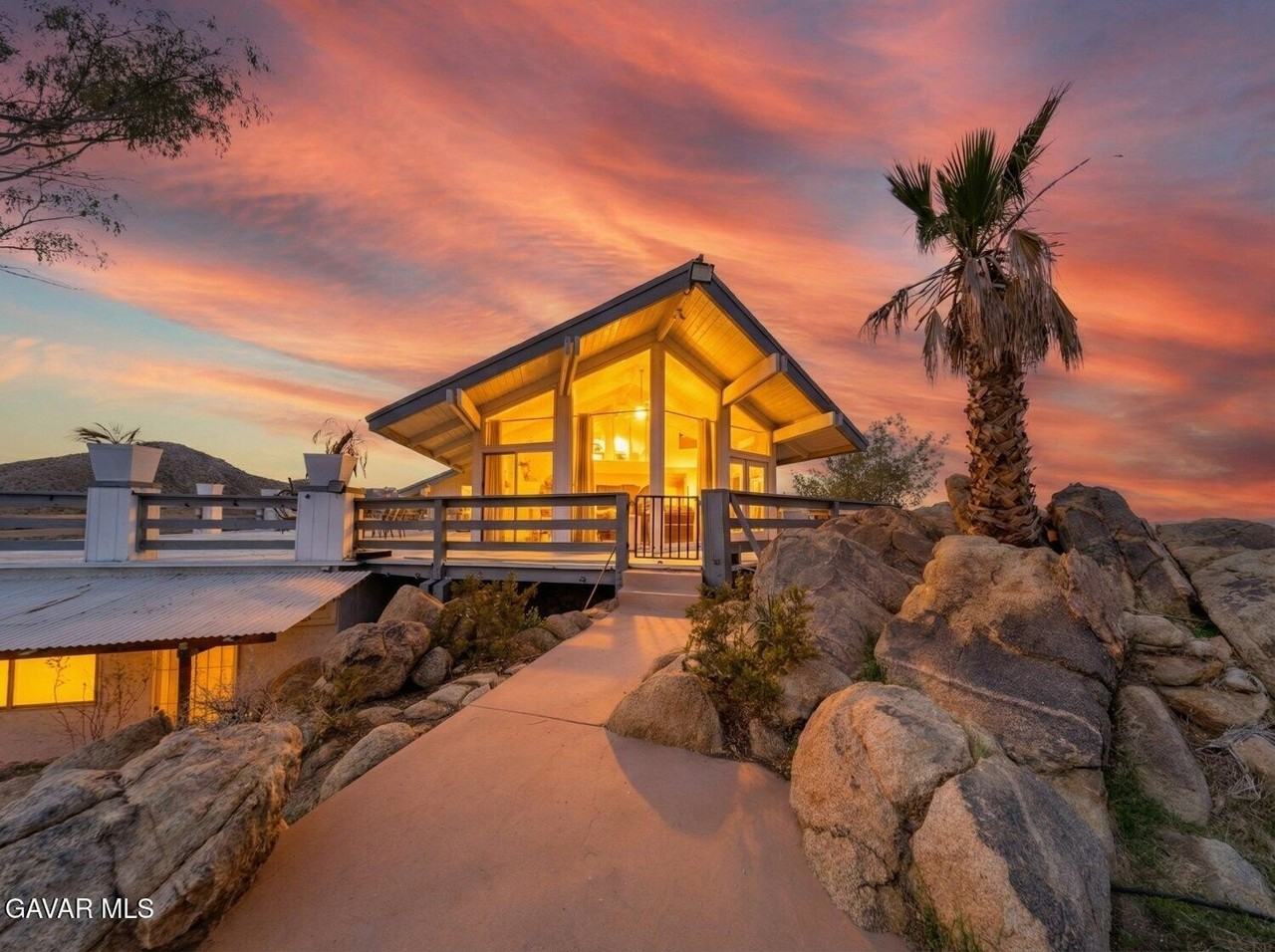 16822 Glenfall Ave - Photo 2 of 50