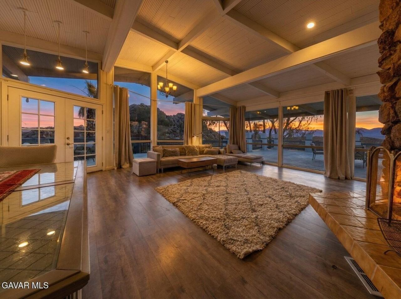 16822 Glenfall Ave - Photo 3 of 50