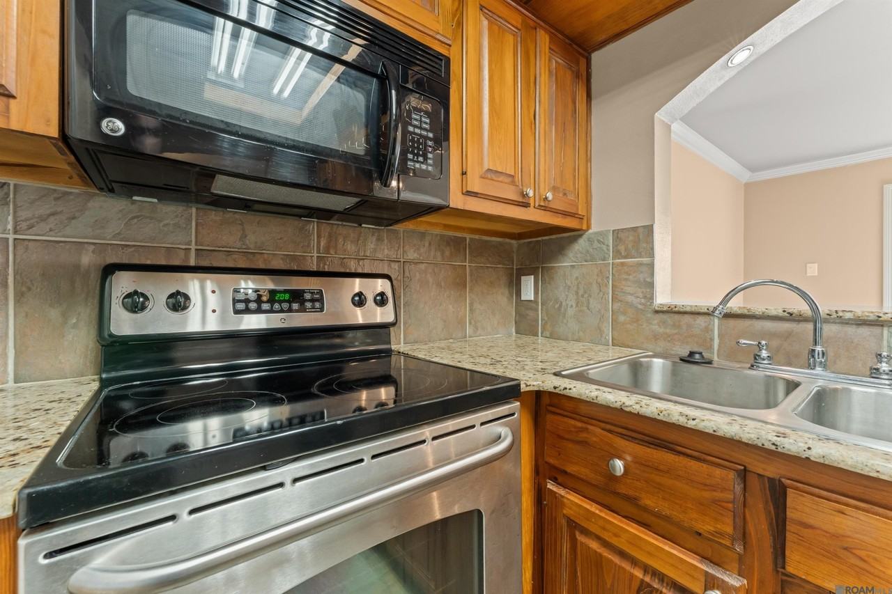 2045 N 3rd St #301 - Photo 7 of 25