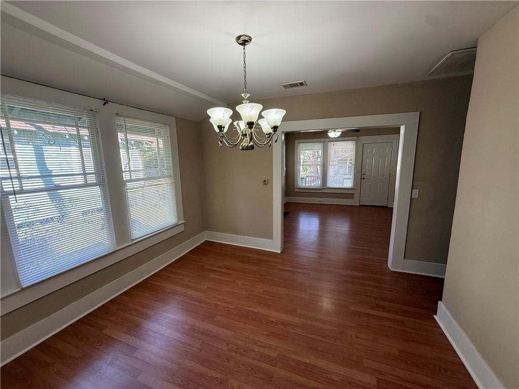 135 N Carlen St - Photo 3 of 13