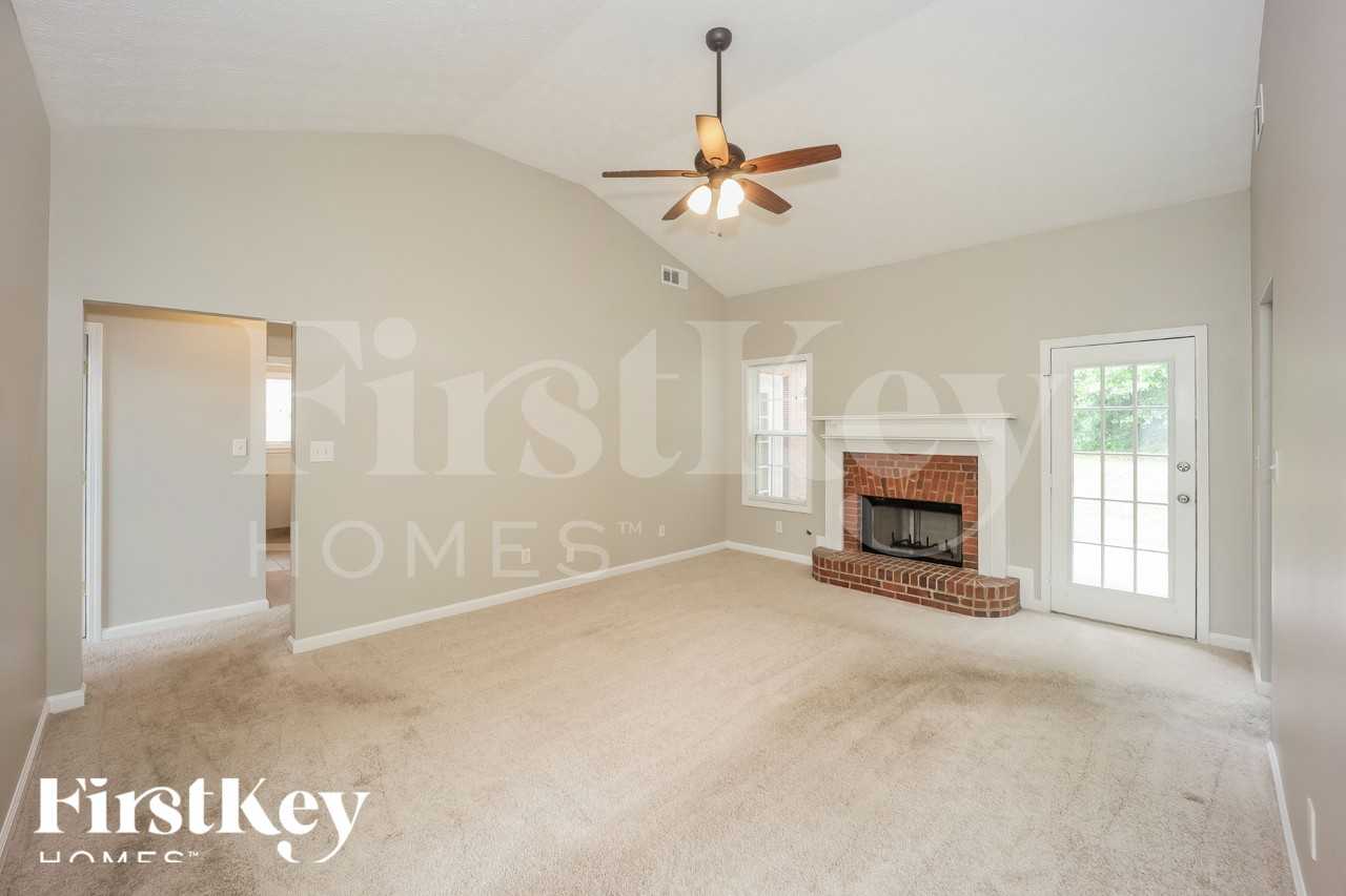 609 Togwatee Pass - Photo 3 of 20