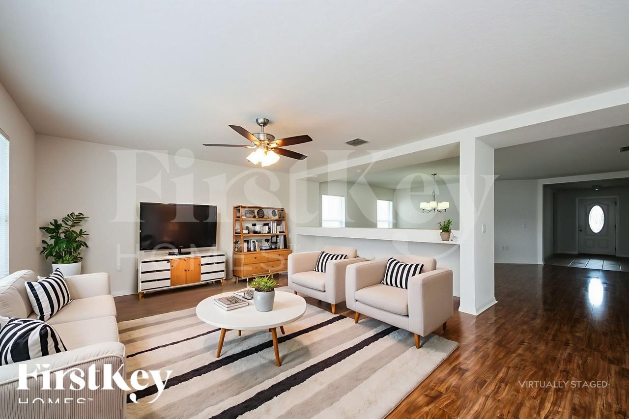 4457 Philadelphia Cir - Photo 4 of 18