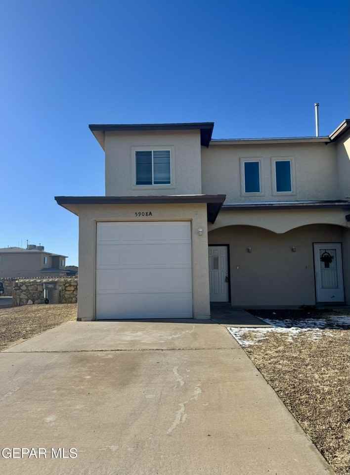 5908 Cielo Del Rey Pl Unit A #A - Photo 2 of 36