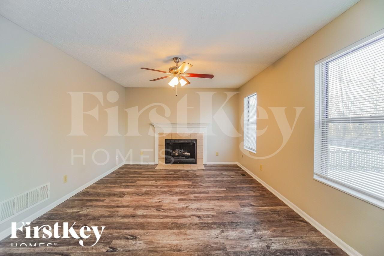 2722 Hardwood Ave - Photo 2 of 18