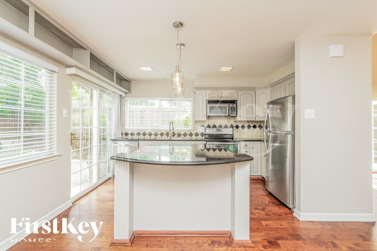 2014 Greencove Dr - Photo 6 of 18