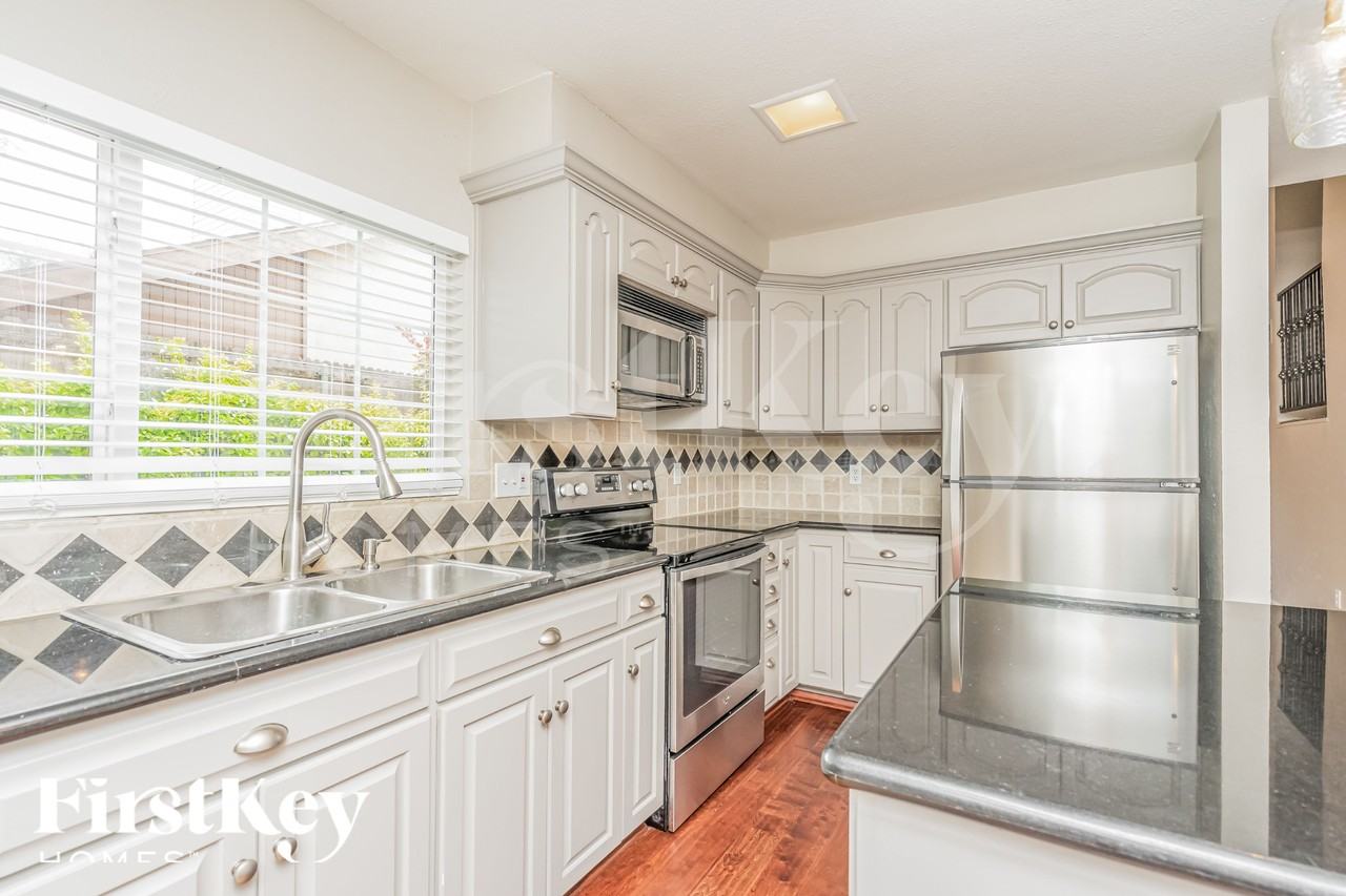 2014 Greencove Dr - Photo 7 of 18