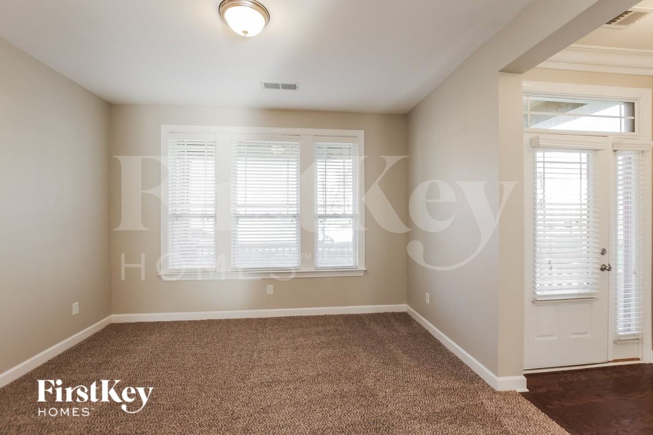 14516 Brotherly Ln - Photo 5 of 15