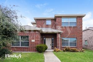 featured image of 1215 Jewell Ln