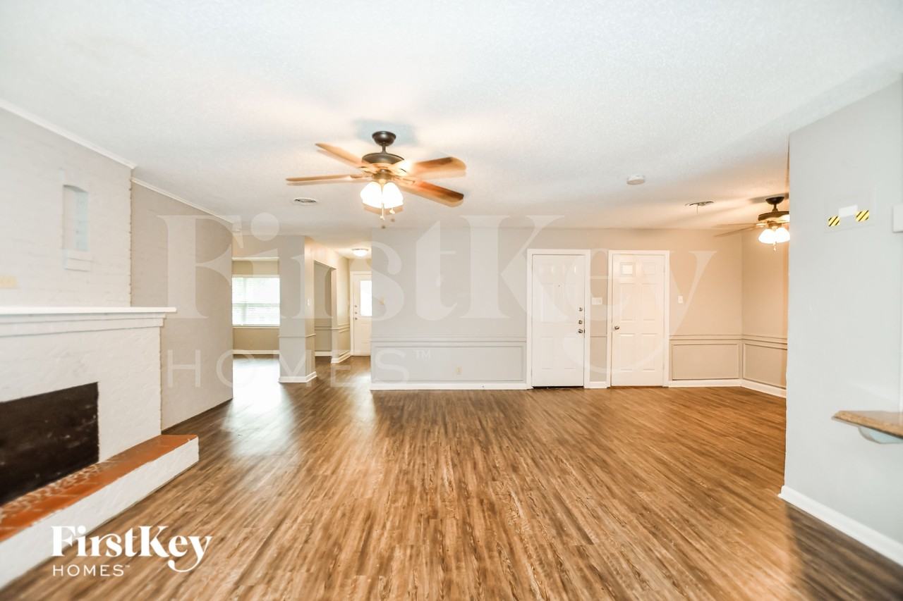 1020 Mary Dr - Photo 7 of 18