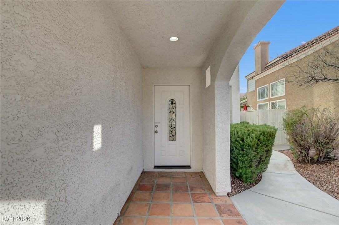 7913 Millhopper Ave - Photo 2 of 21