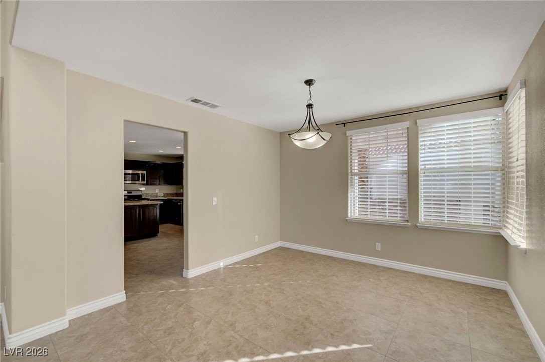 7913 Millhopper Ave - Photo 5 of 21