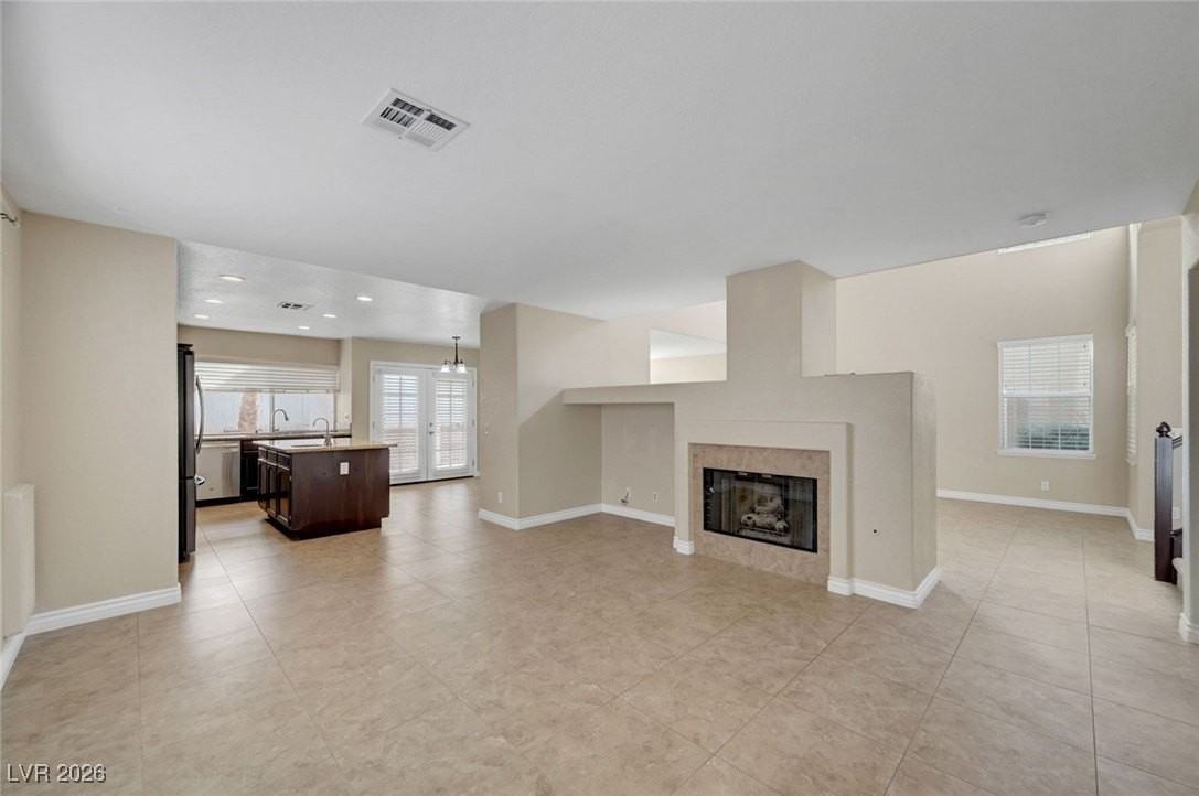 7913 Millhopper Ave - Photo 6 of 21