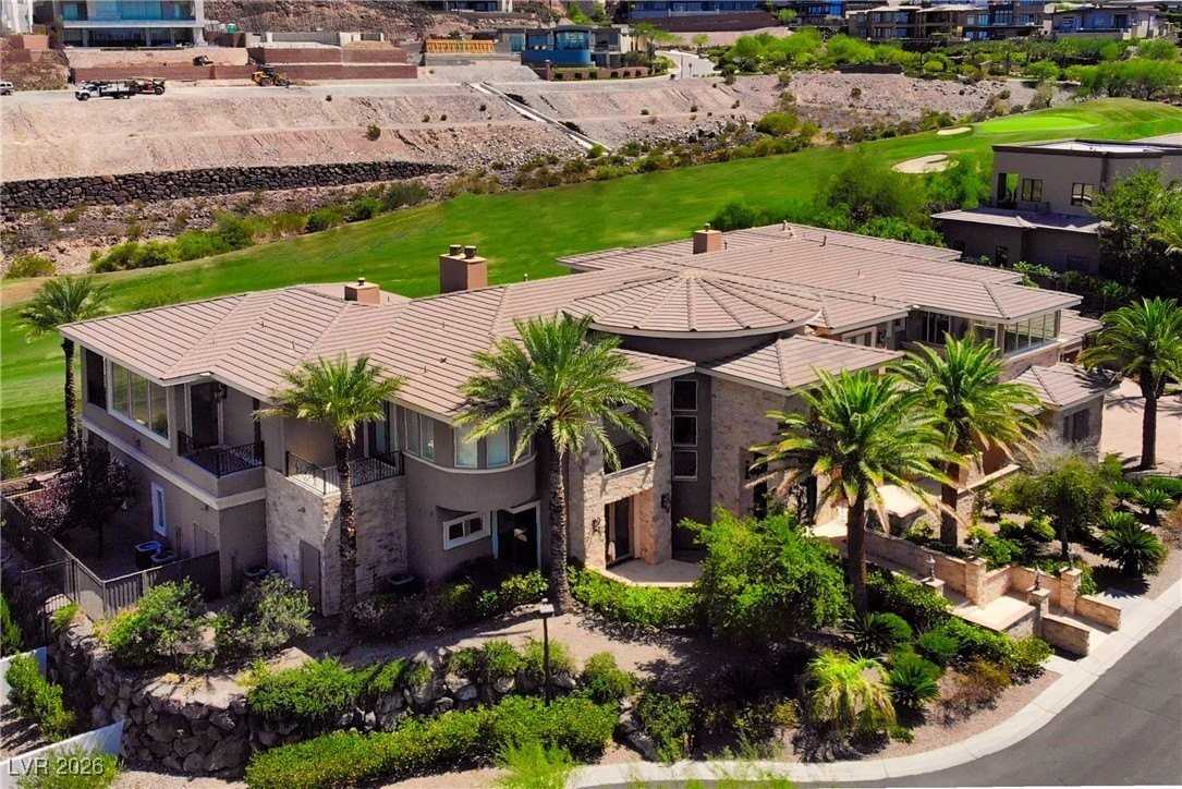 634 Saint Croix St - Photo 2 of 50