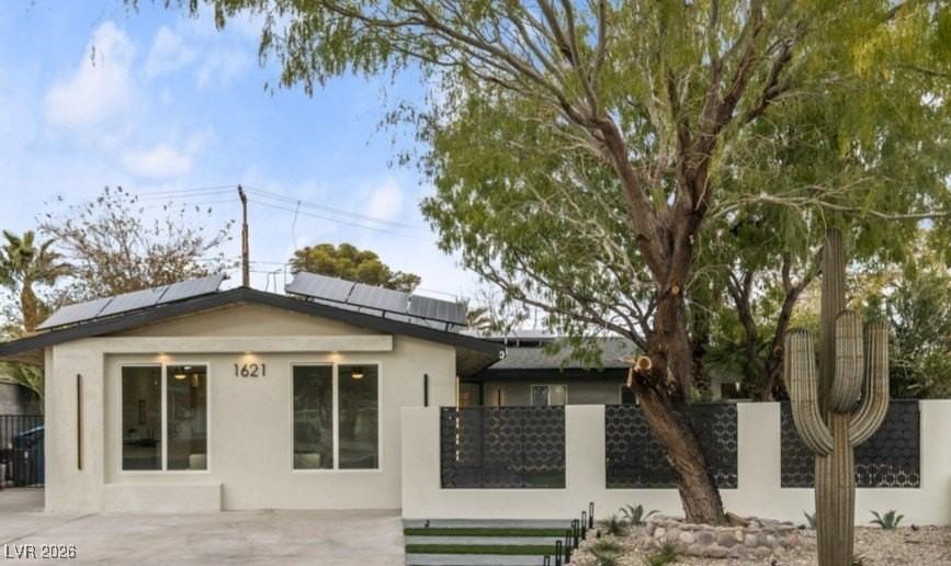 1621 Franklin Ave - Photo 7 of 45