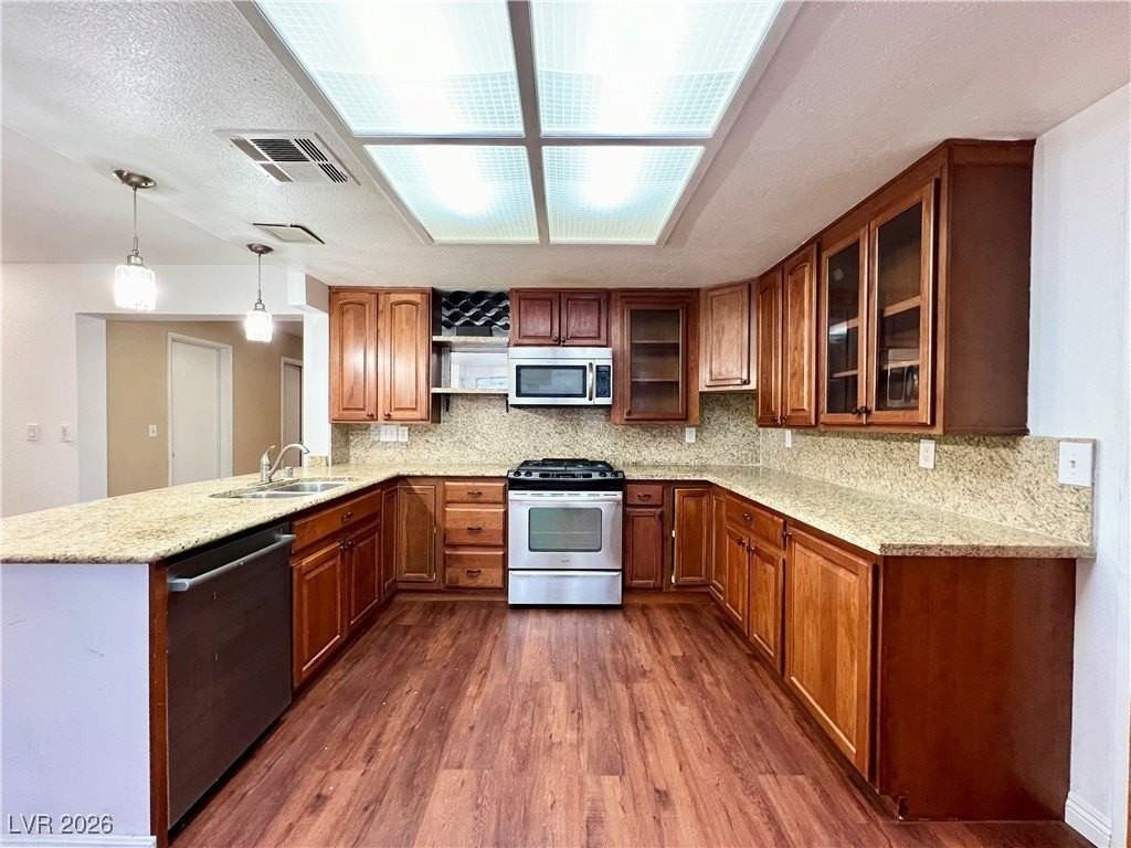 6776 Quinella Dr - Photo 2 of 9