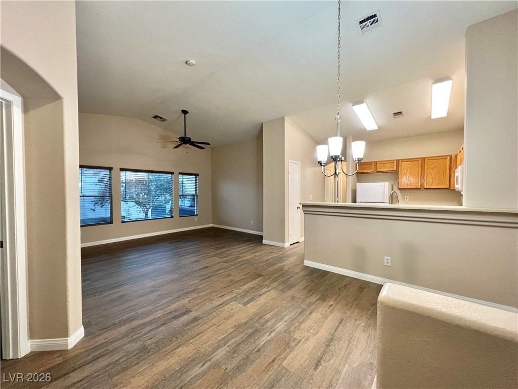 1644 Clint Canyon Dr - Photo 7 of 26