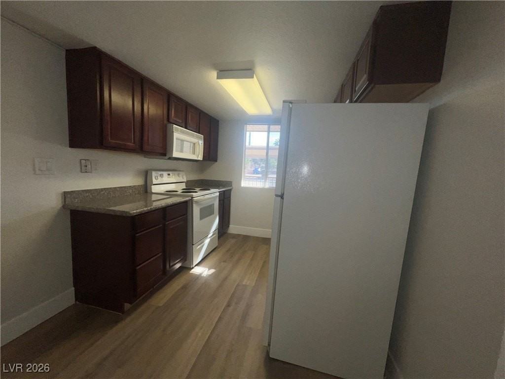 5060 Indian River Dr #391 - Photo 3 of 15