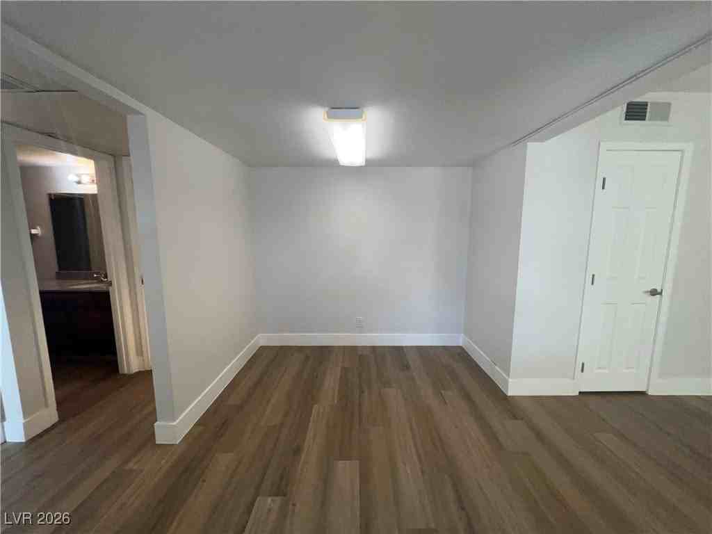 5060 Indian River Dr #391 - Photo 6 of 15