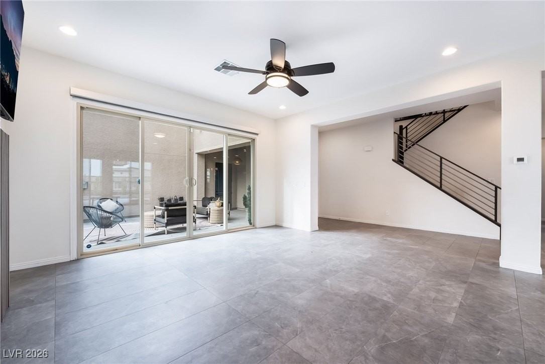 6348 Skystone St - Photo 4 of 33