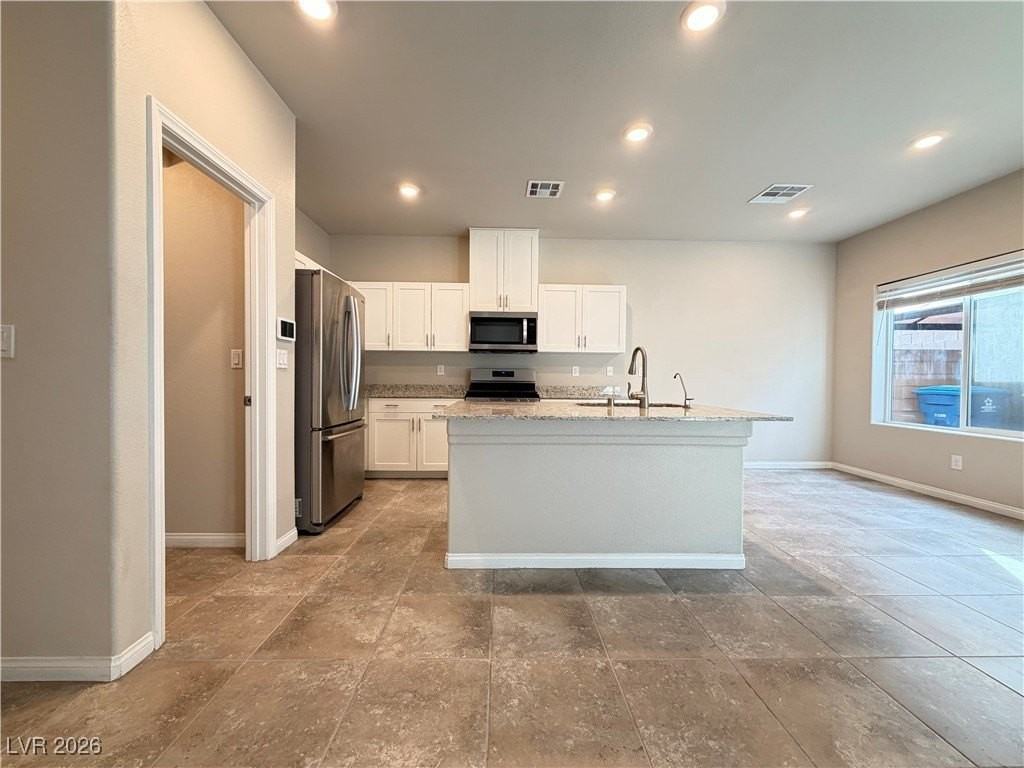 10877 El Camino Rd - Photo 3 of 15