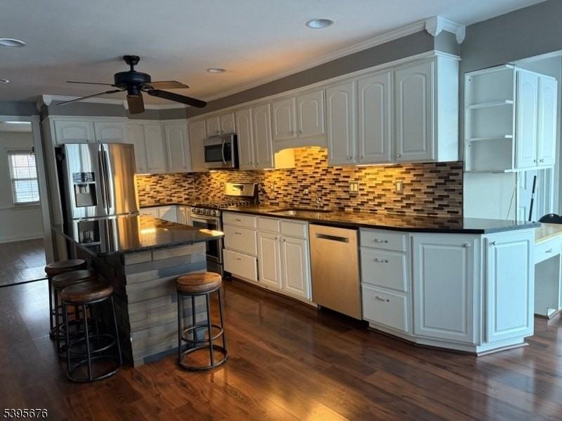 57 Russell Ave - Photo 5 of 18